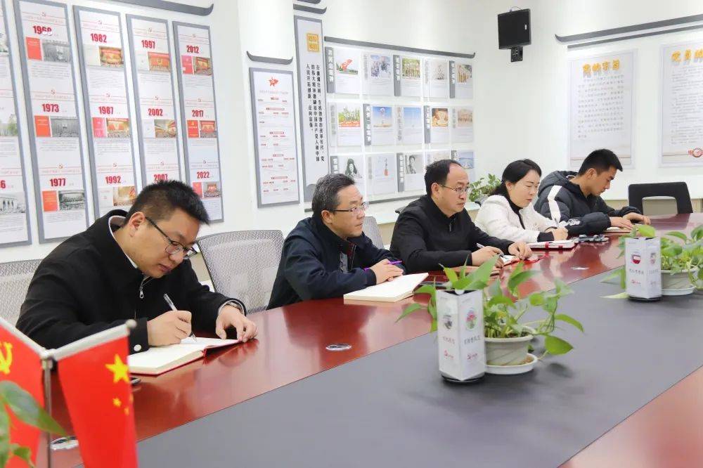 年级教学质量的提升,2月21日上午,玉溪市教育体育局副局长赖朝东带