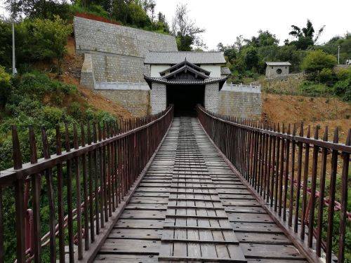 去有风的地方 与我一起游凤庆青龙桥_澜沧江_桥梁_两岸