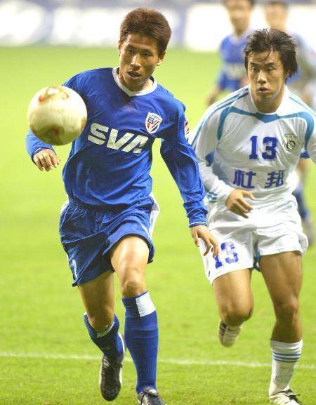 陈刚:带队获得青岛足球首个全国冠军,摘牌大会被申花截胡替郝伟_中国