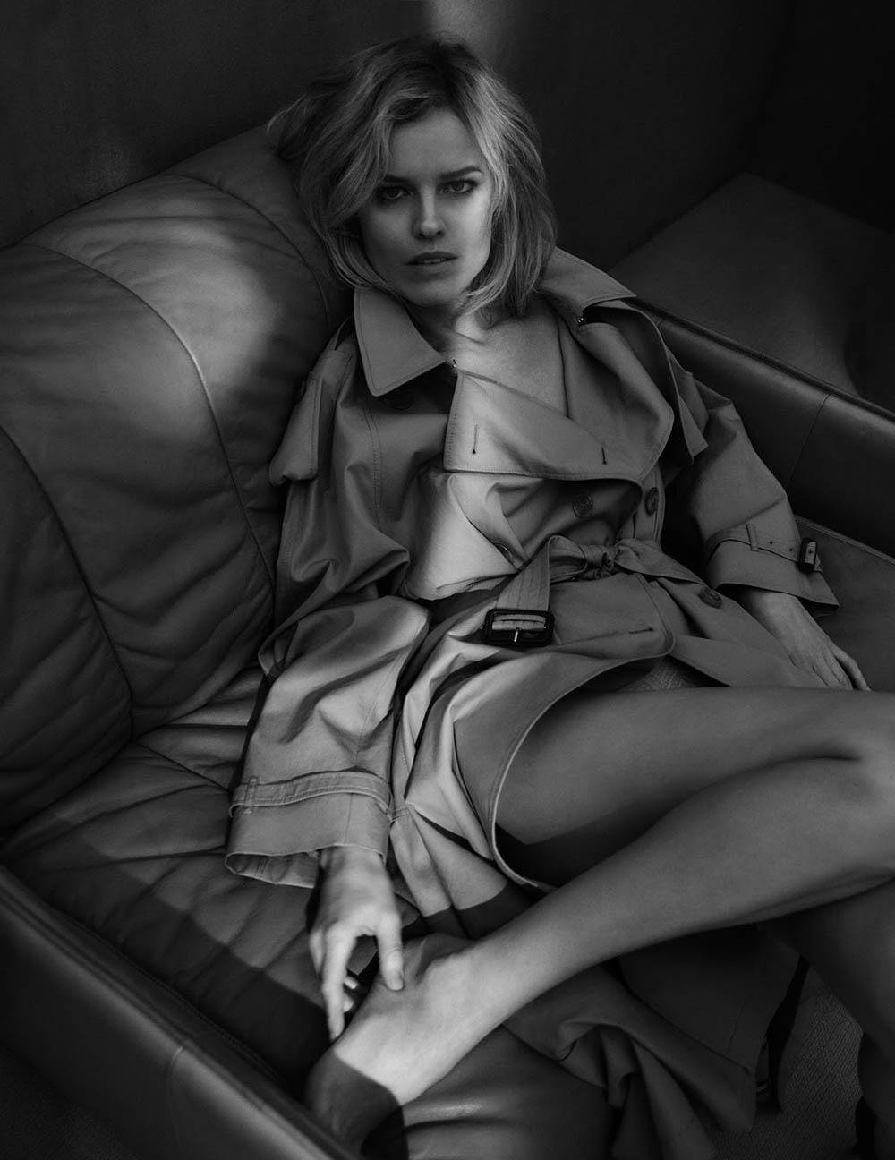 捷克超模伊娃·赫兹戈娃(eva herzigova)的时尚杂志大片