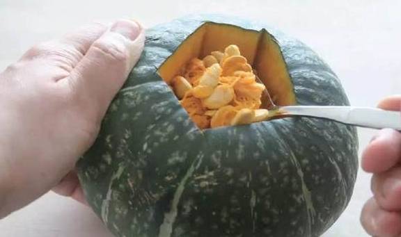 用烤箱蒸的南瓜饭，超好吃！只要定好温度和时间，等着就行啦！(图9)