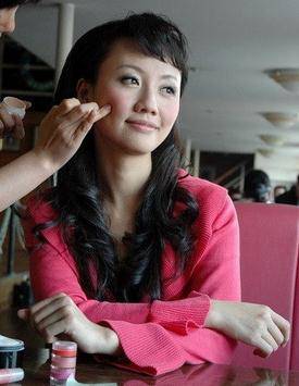 石琼璘,电视身材最好的美女主持人,年逾40至今未婚
