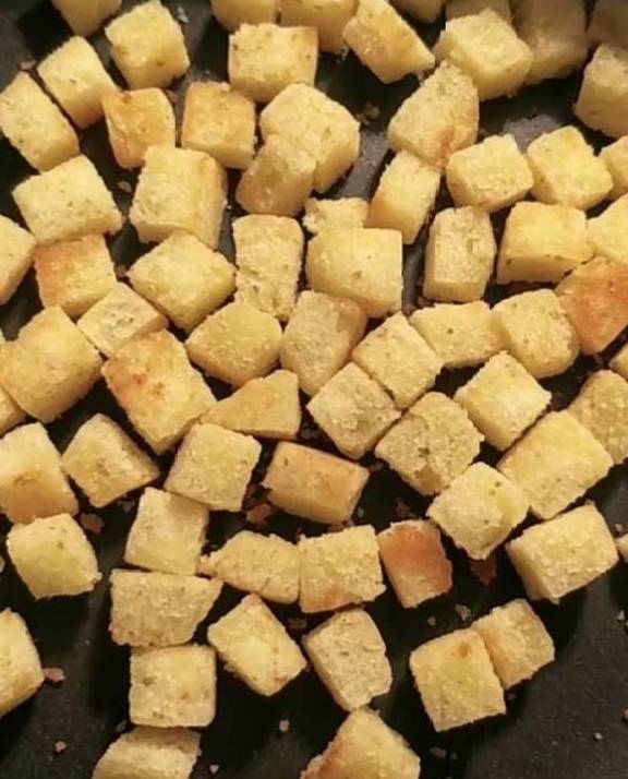 中式披萨馒头火腿饼，做法简单，营养美味，吃一次就爱上它了！(图2)