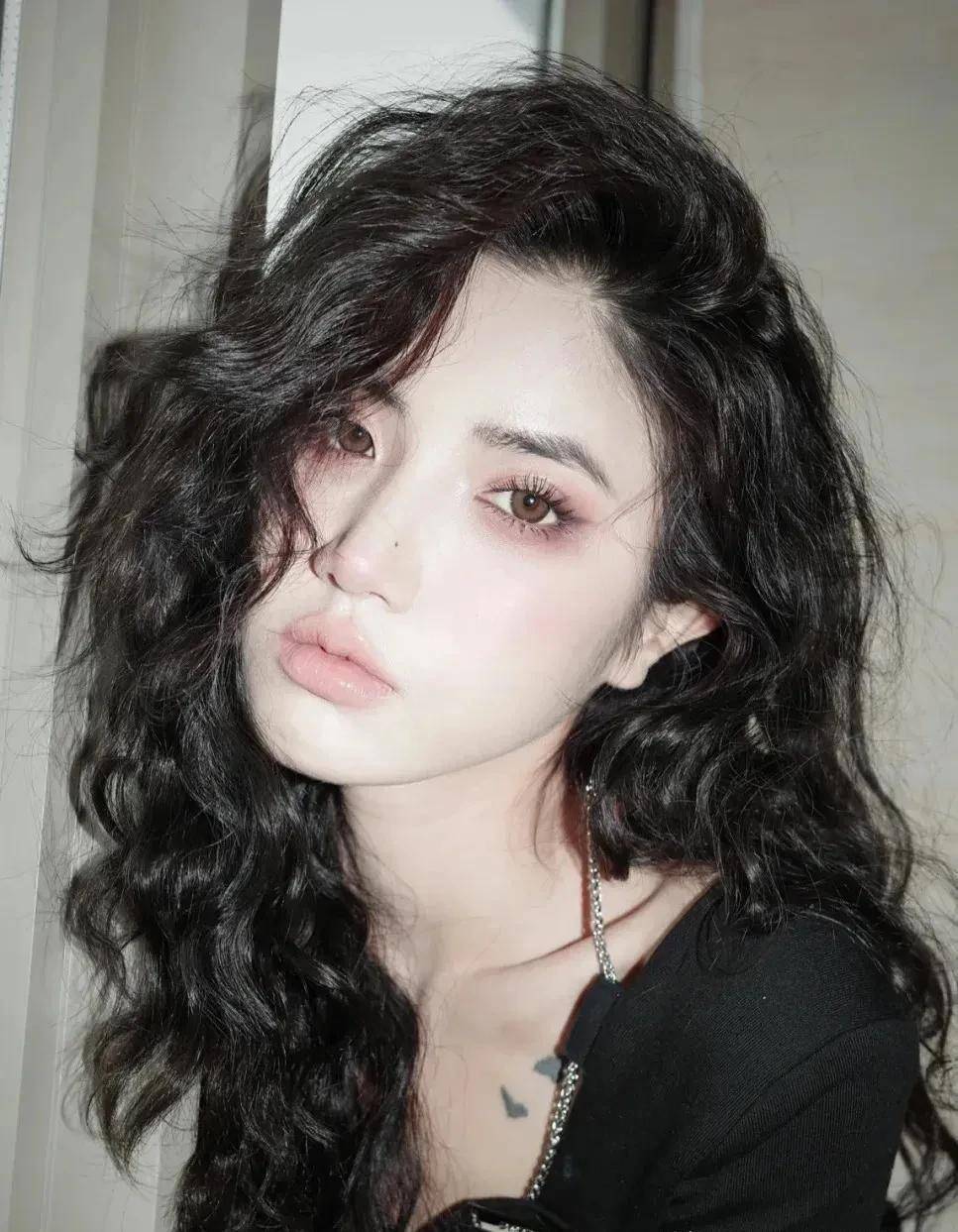 换个发型 其实你真点可以更美_羊毛_女生_黑色