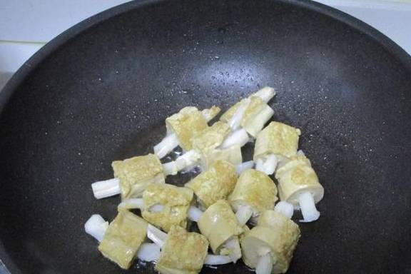 这道菜虽为全素的，但比肉还要好吃，酸酸甜甜多吃了也不怕长肉(图10)