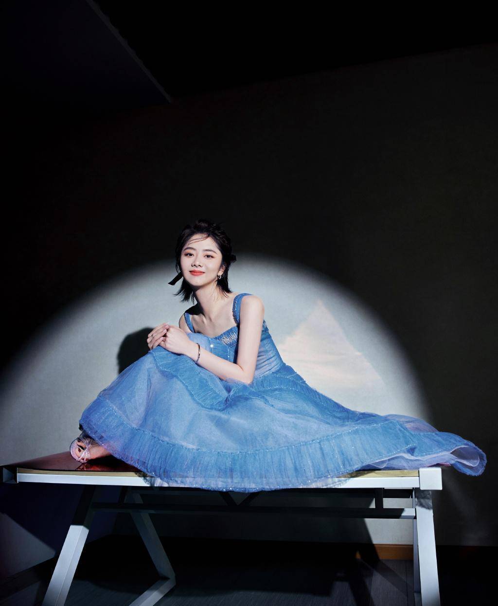 谭松韵新剧遭遇欢娱大礼包?那也是她自己的选择不是吗?