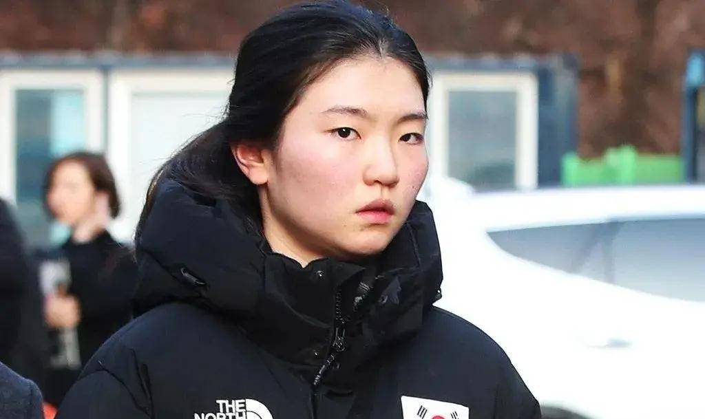 来,韩国又出了一部大胆片_李静恩_活动_吴敏静