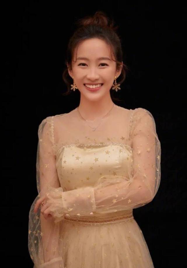 当年的"美琪"孙侨潞和"美雪"黄安仪都慢慢的淡出了人们的视线,选择了