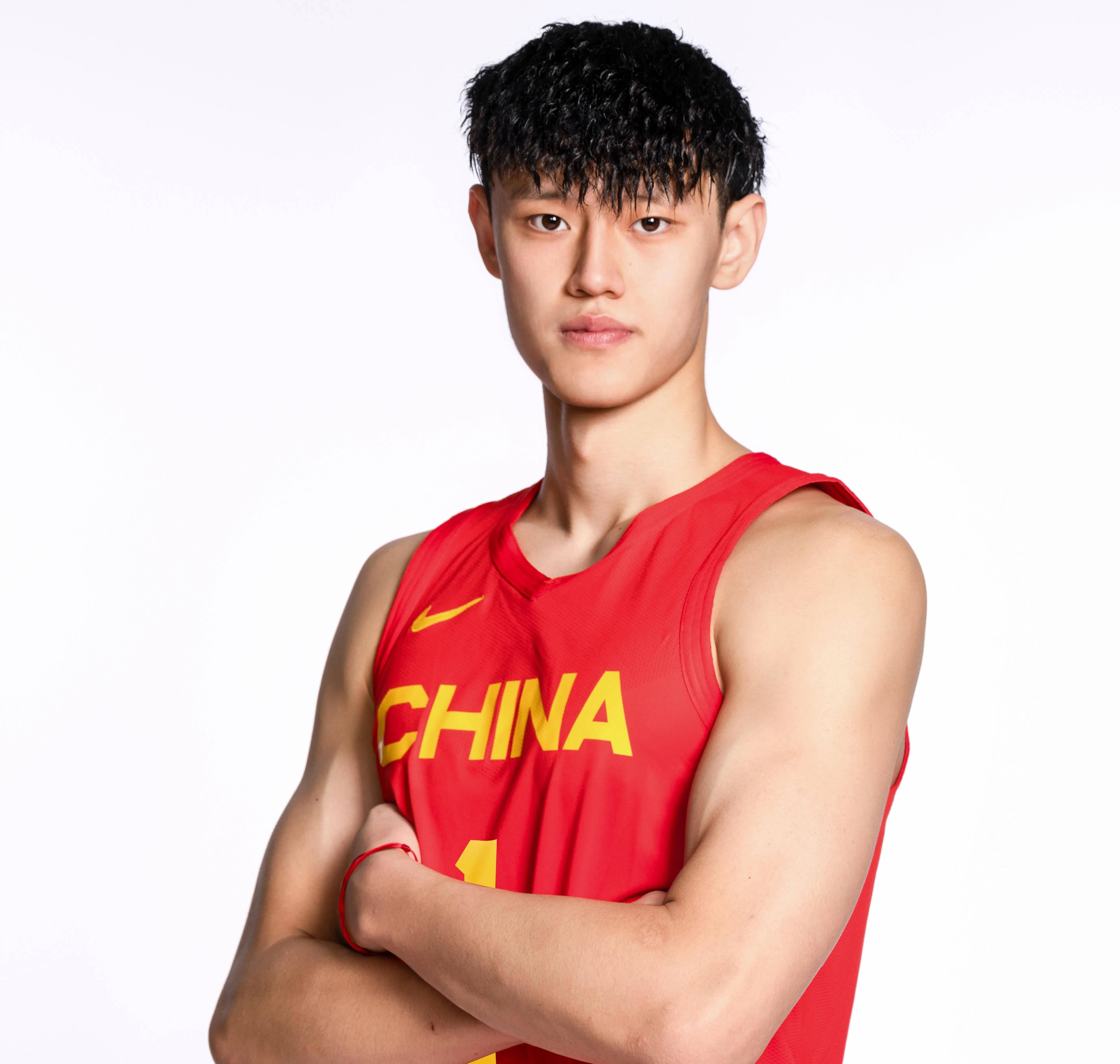 今日中伊之战,赵睿期待正名,曾凡博迎首秀,分差能超过35分吗?