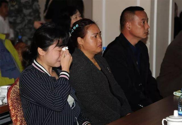 战士"杜富国,大家盼望他要个宝宝,现在有这几个待遇_计划_王静_妻子