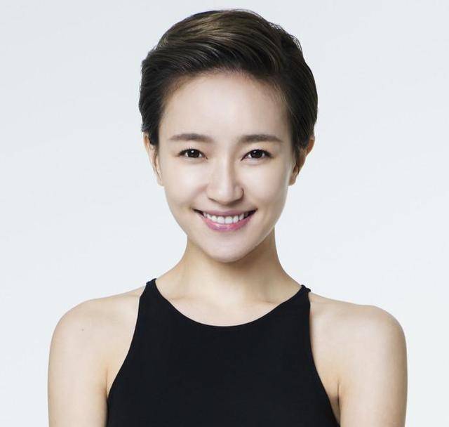 焦俊艳为何受到这么多观众的喜爱?_谢小秋_时尚_演技