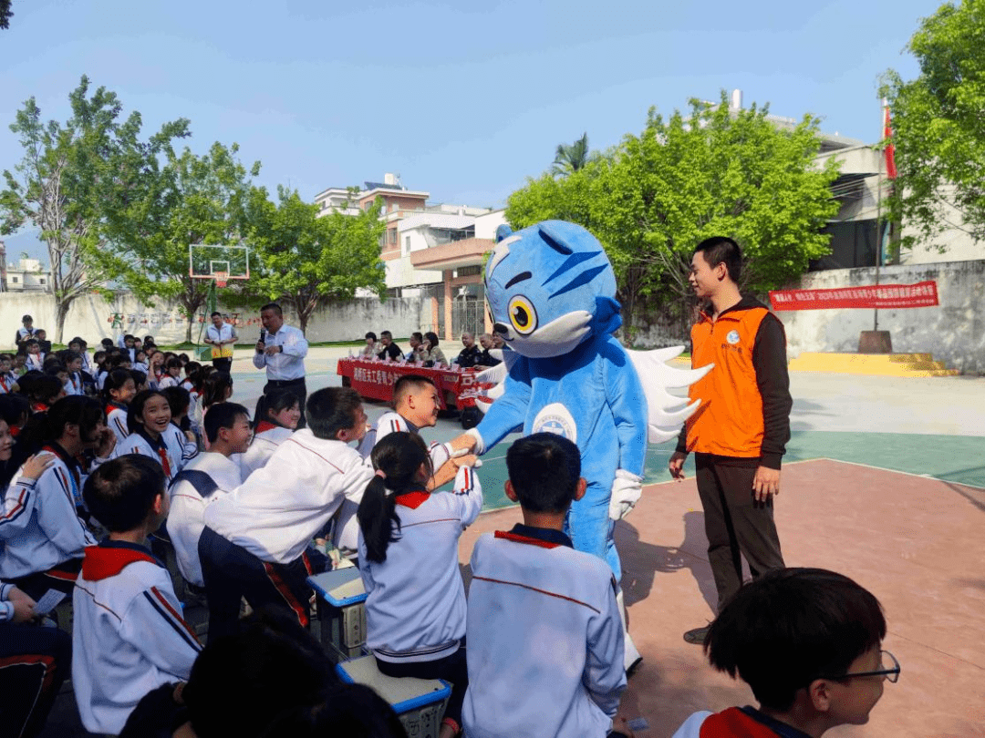 磷溪镇侨光中学图片