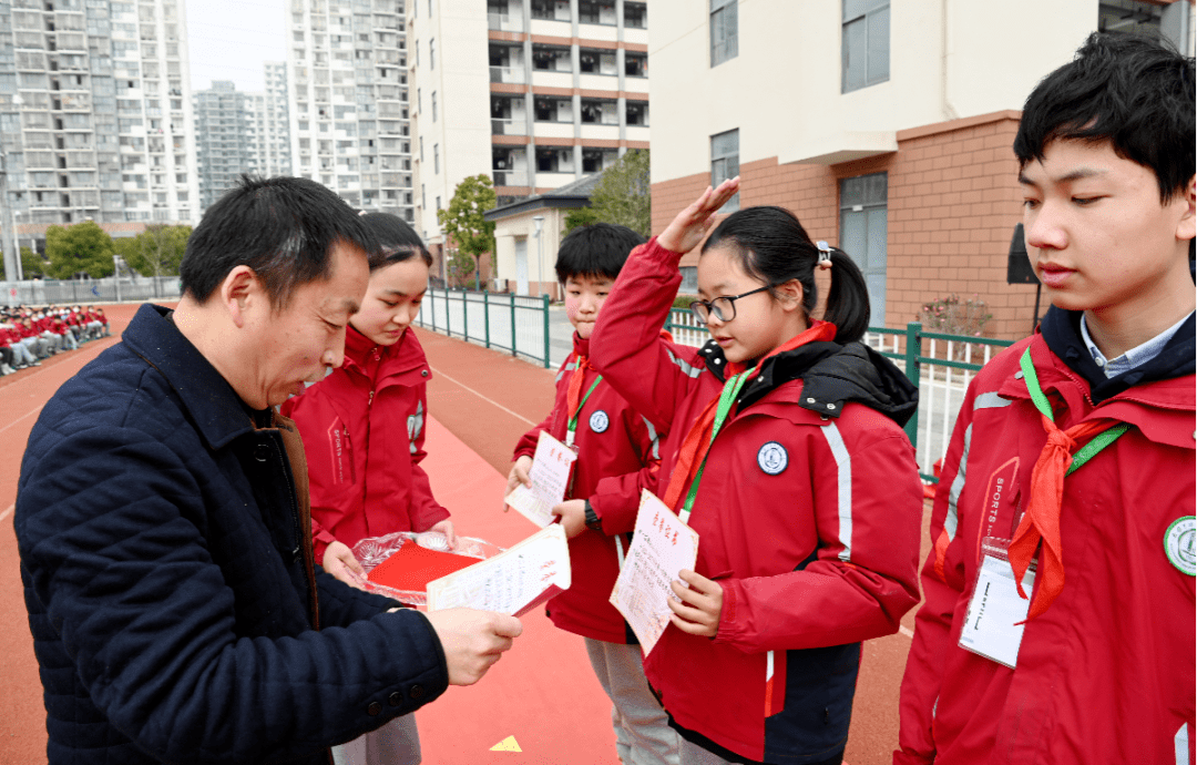 无锡市堰桥初级中学2023年春学期开学典礼_发展_师生_颁奖