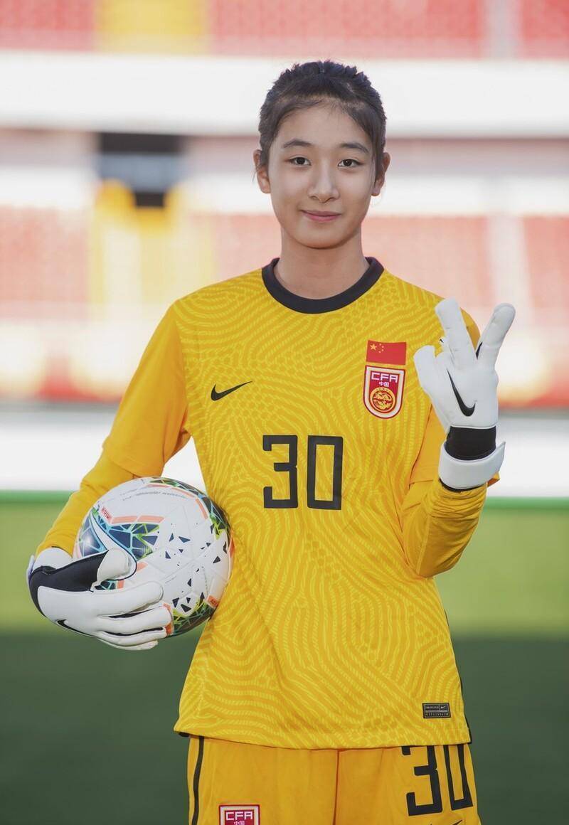 刘晨自谦表现才及格,黄嘉欣仍心怀遗憾_比赛_球员_机会