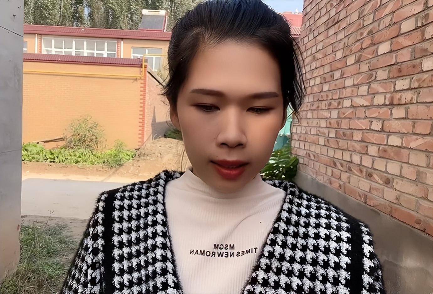 印尼姑娘文丽娜远嫁河北,生下2个儿子,婆婆竟将他们赶出家门_郑立叶