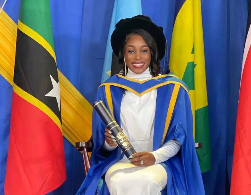 奥运冠军汤普森7秒04,她是牙买加短跑的领军人物_女子_奥运会_项目