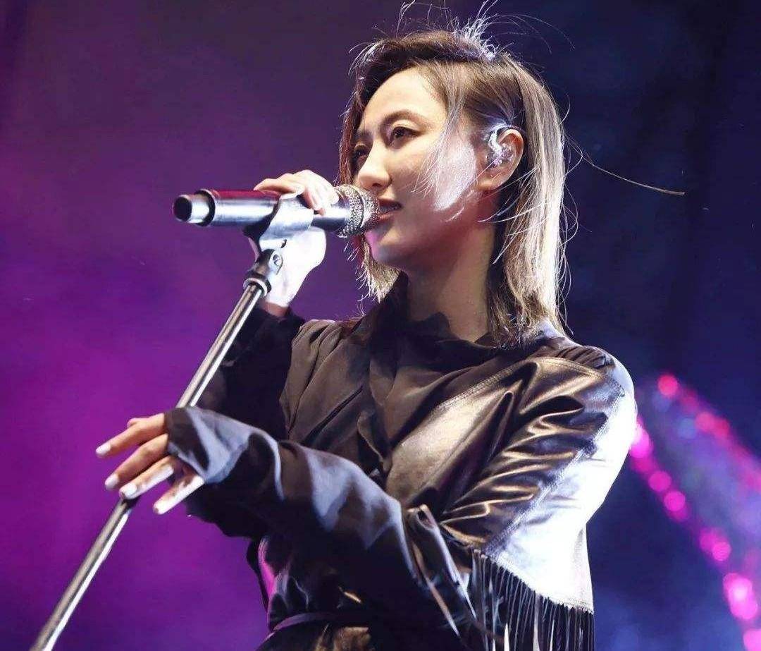 祝星,陈3之后,陈粒下一任是男是女?其实有迹可循_音乐_生活_艺术