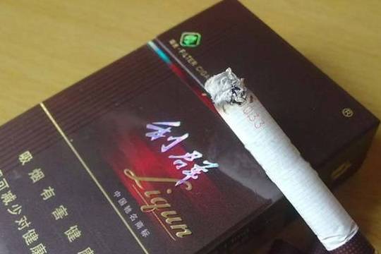 除了和天下,100元一包的烟有哪些?看看你中意哪种?_香烟_设计_钻石