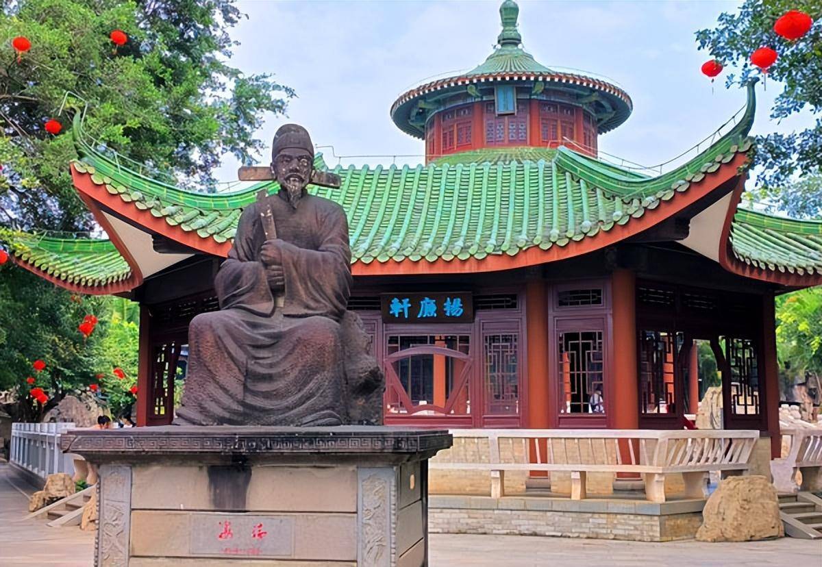 海南旅游:海口瞻仰海瑞文化公园(图)_摄影_冯赣勇_墓碑