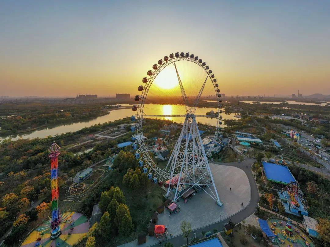 扬州乐园位于扬州市广陵区万福桥旁,是江苏首个以蝴蝶为主题的大型游