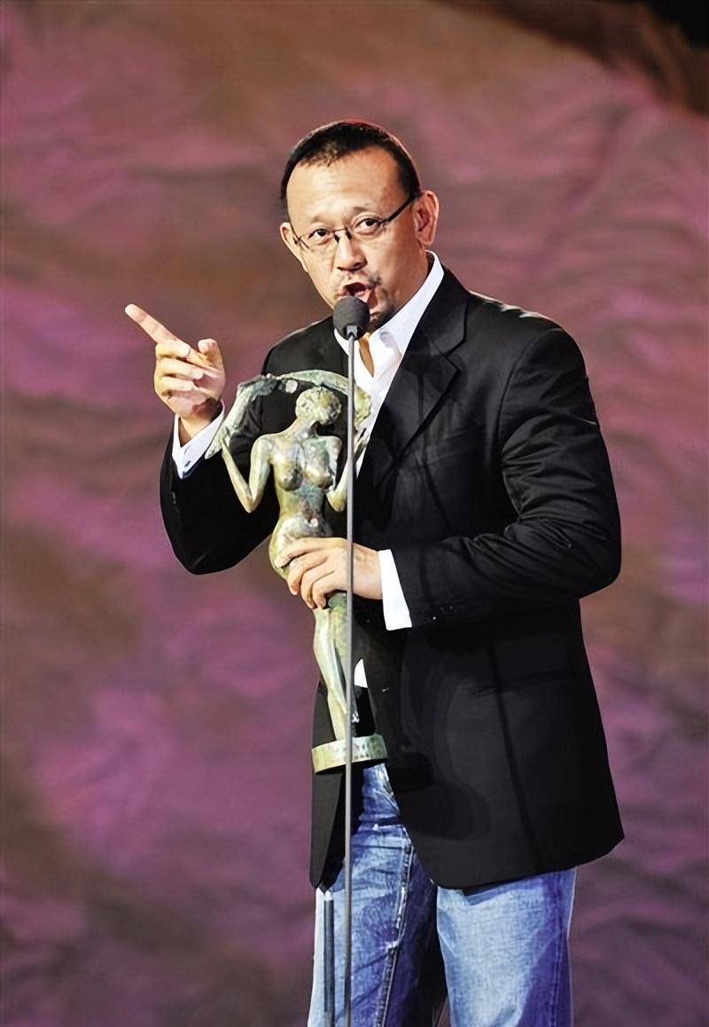 女儿最害怕看见我流泪,如今姜文有心事_桑德琳_北京_法国