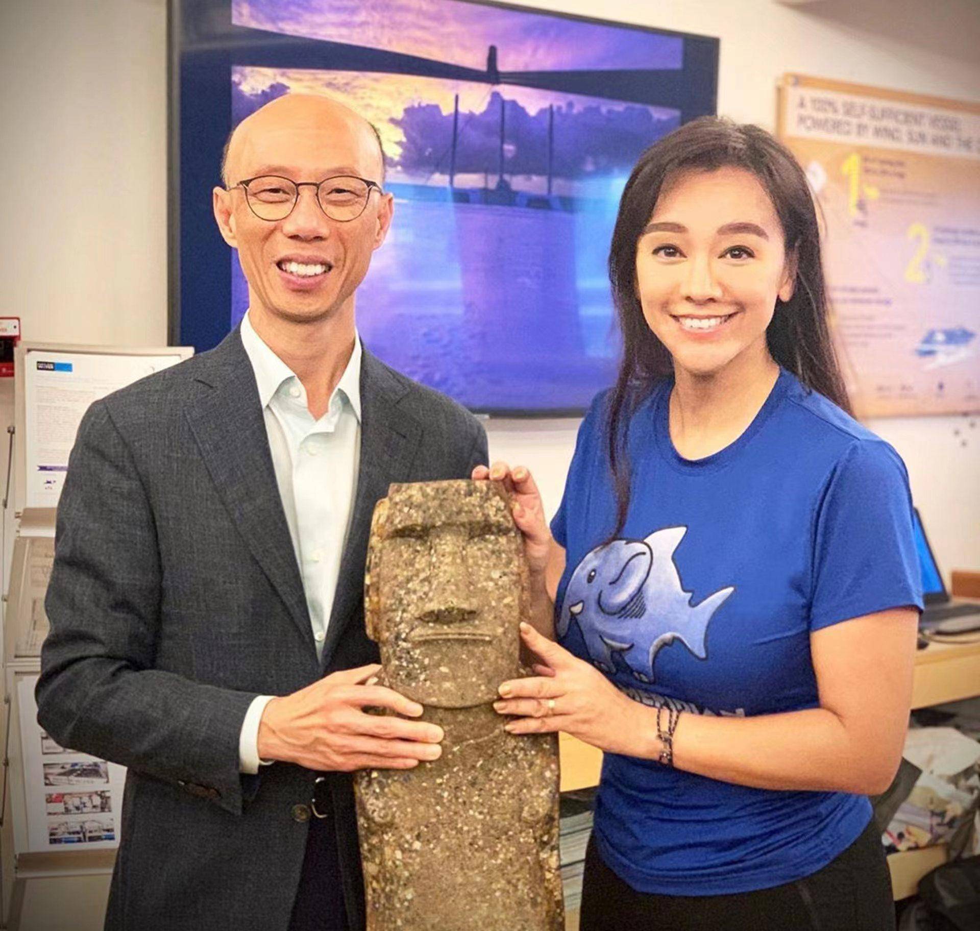 郭秀雲富裕家庭出身,嫁入豪門後為動物保育不遺餘力_電影_身材_香港