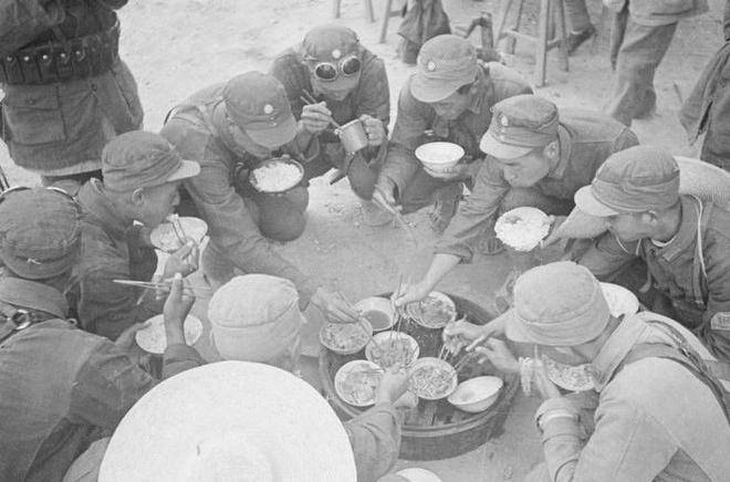 抗战期间,中国军队伙食和日军伙食相比都吃什么?