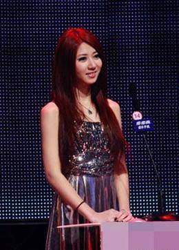 非诚"史上最纯女嘉宾"被胁迫拍不雅照,如今走出"厕所门"阴影_闫凤娇