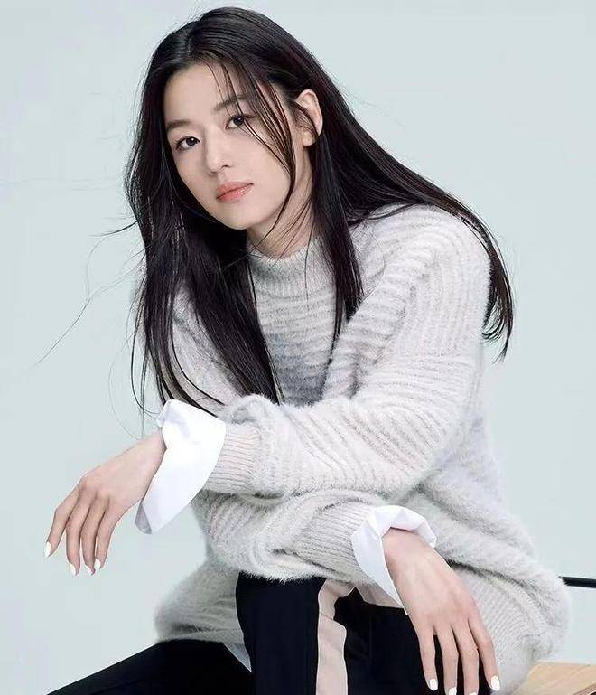 长发一卷,她又是"漂亮就行"的全智贤!_刘海_面部_括弧