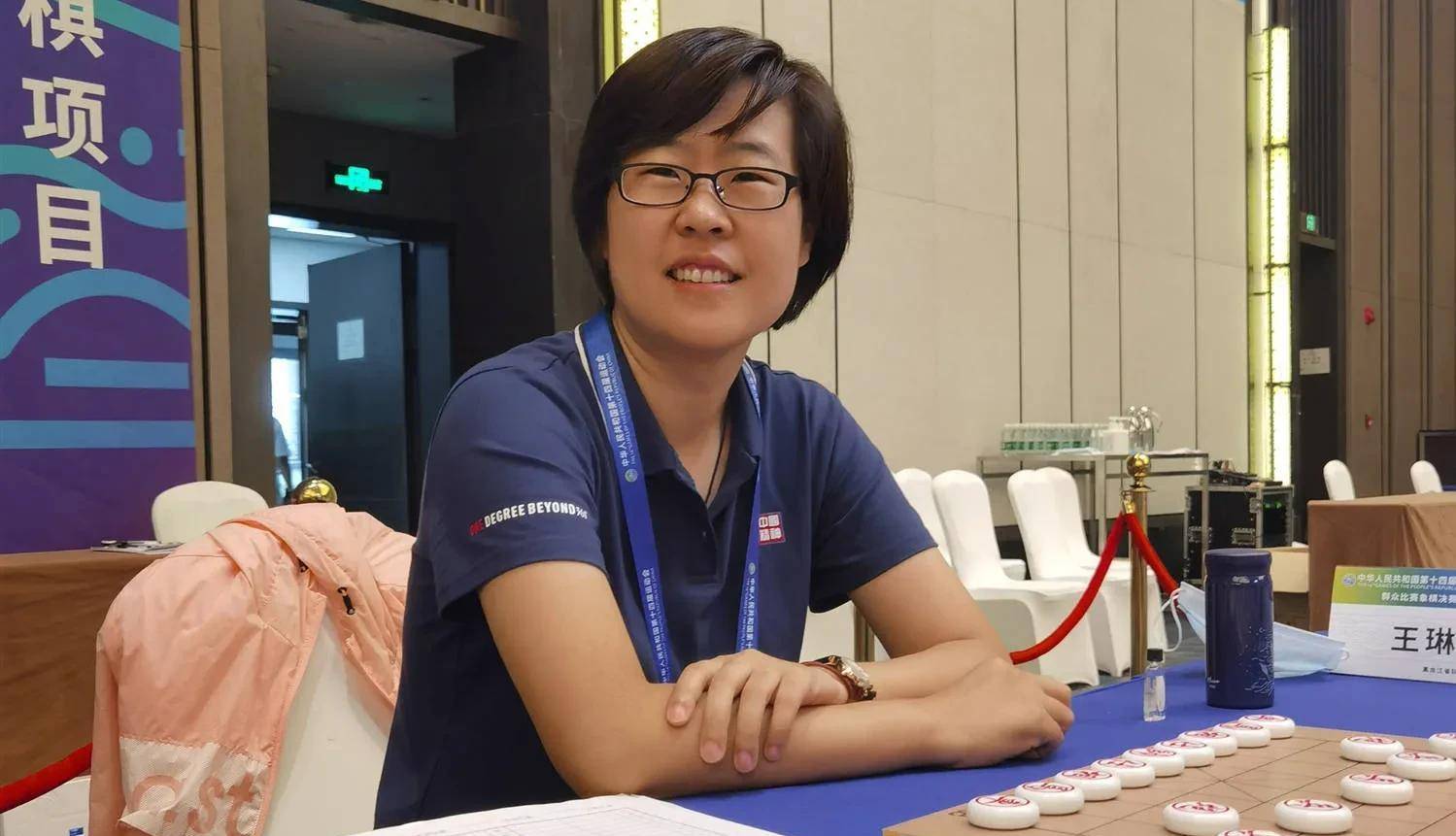 唐丹与王琳娜的象棋第一人之争,既有明争与暗斗,也有尊重与温情_等级