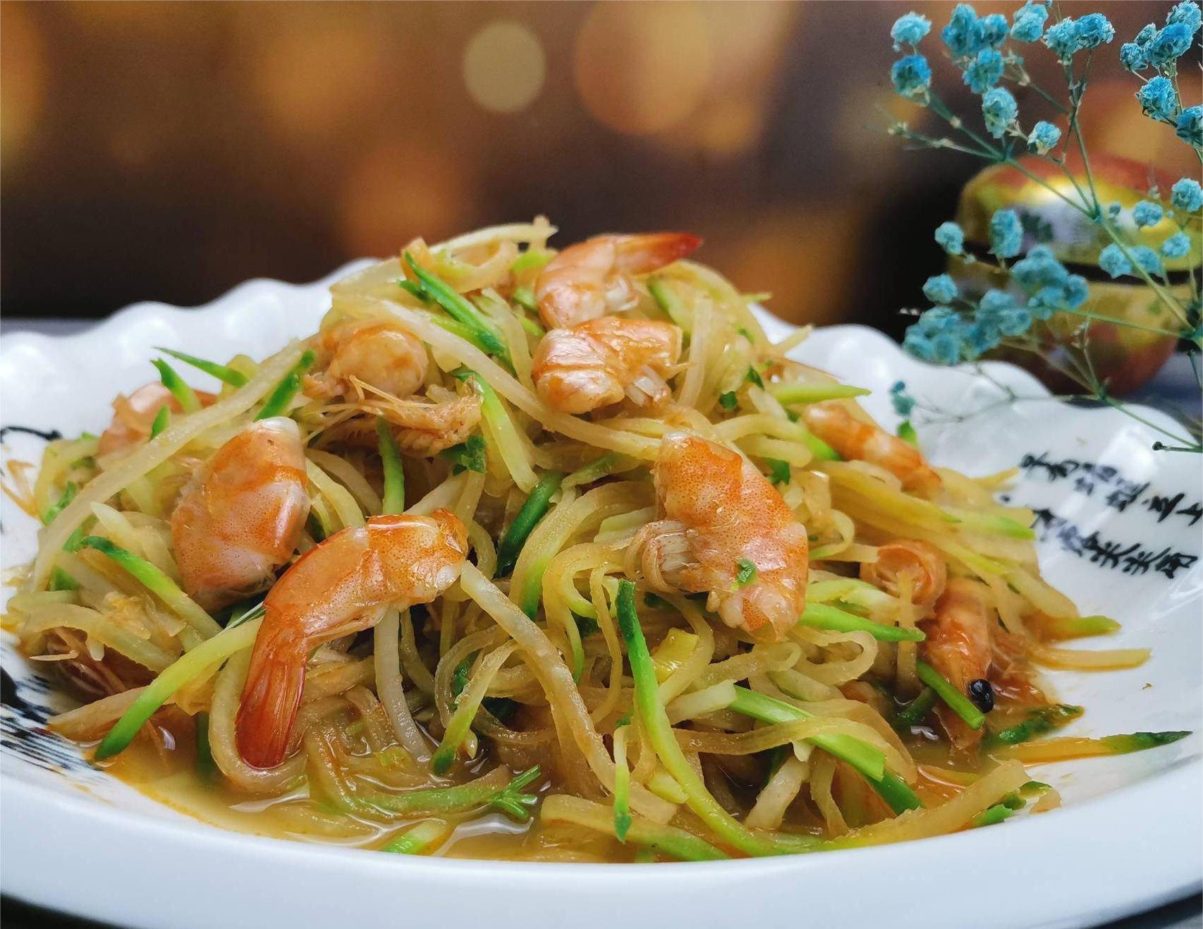 教你营养解馋的萝卜炖虾,好吃下饭,拿肉都不换,孩子嚷着吃不够_大虾