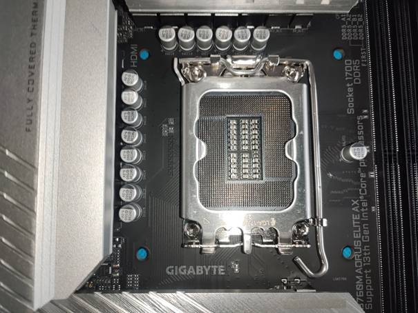 小雕榨取D5内存的最大价值–技嘉（GIGABYTE）B760M小雕WIFI主板