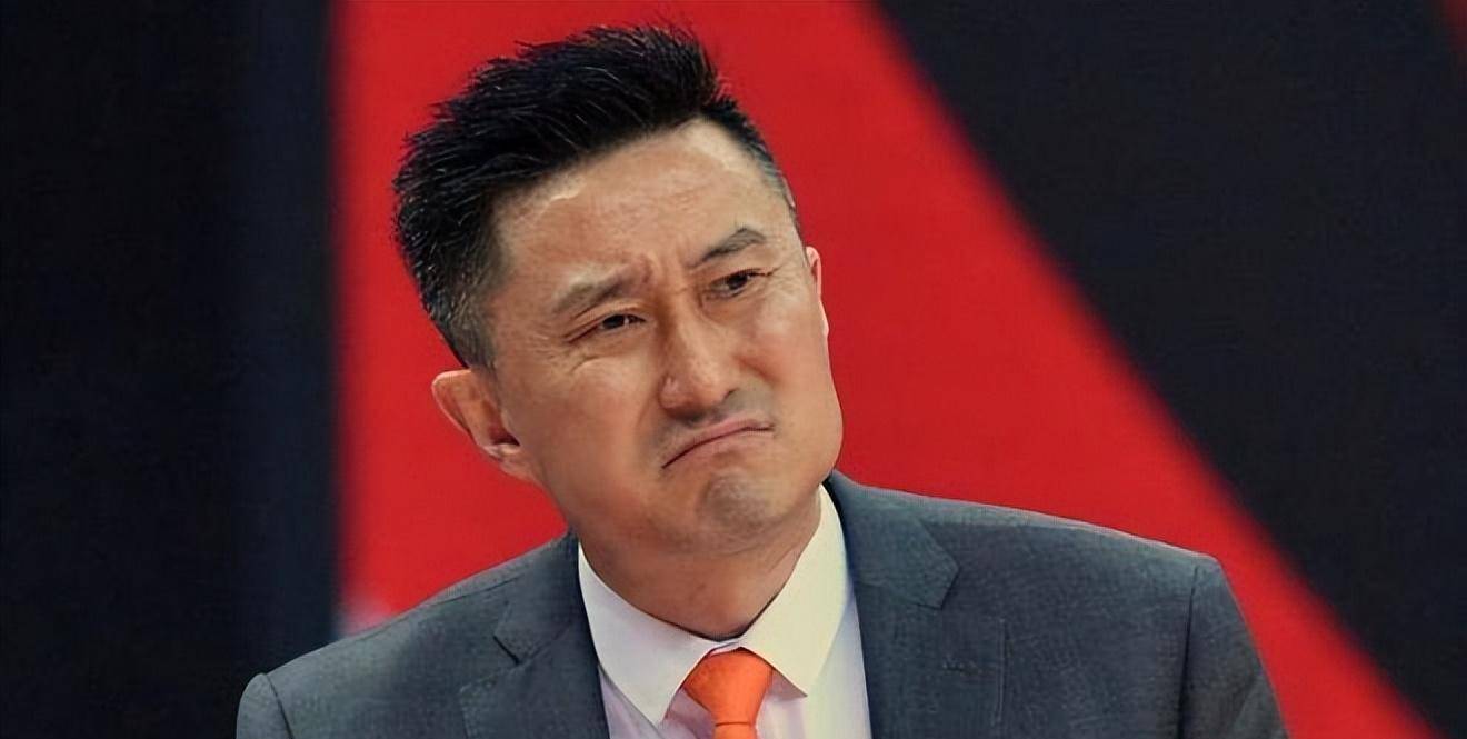 cba最佳裁判:杨宏峰无惧教练施压,尊重职业操守,维护规则_杜锋_广东_1