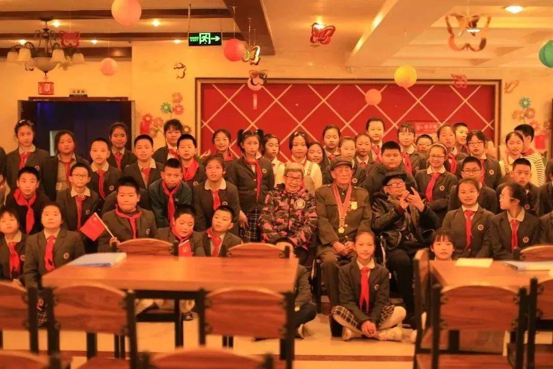 歌曲《星辰大海》,巴乌演奏《一路生花》,拉丁舞表演,篮球表演,手势