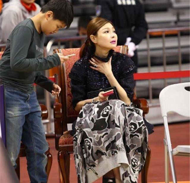 吴迪_篮球_明星