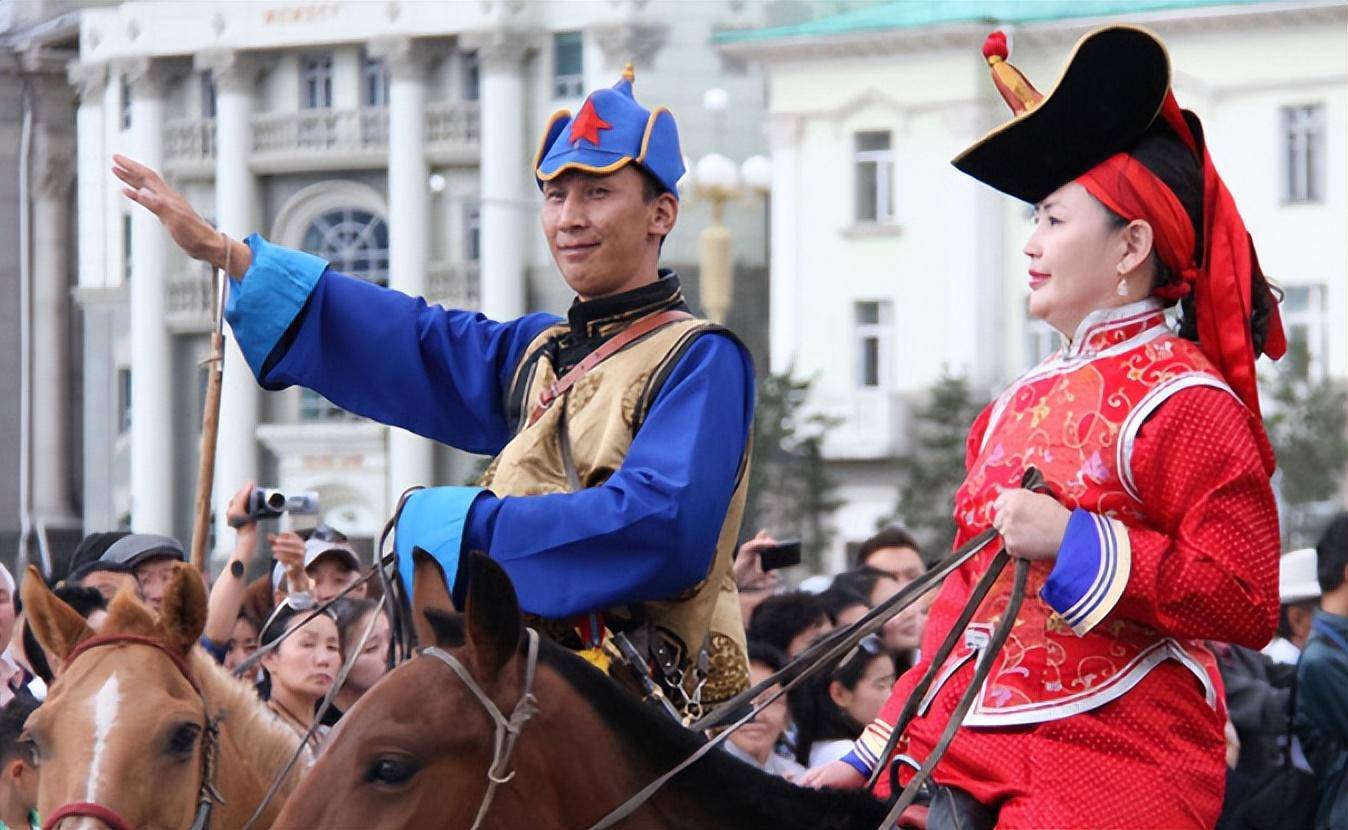 因此位於中國與蒙古國邊境的城市二連浩特就變成了蒙古國撈金的地點.