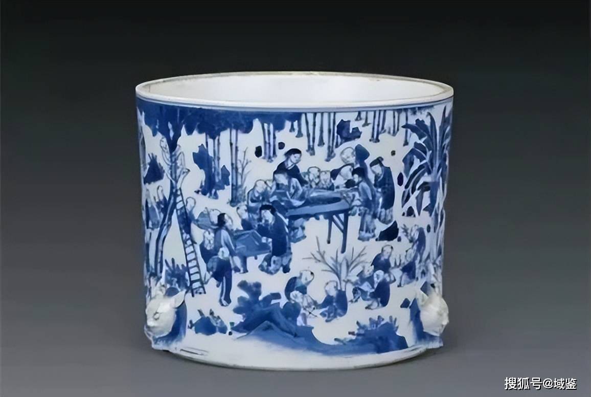 古人的"笔筒"到底有多贵?百万成交刷新你的认知!_人物_青花_乾隆