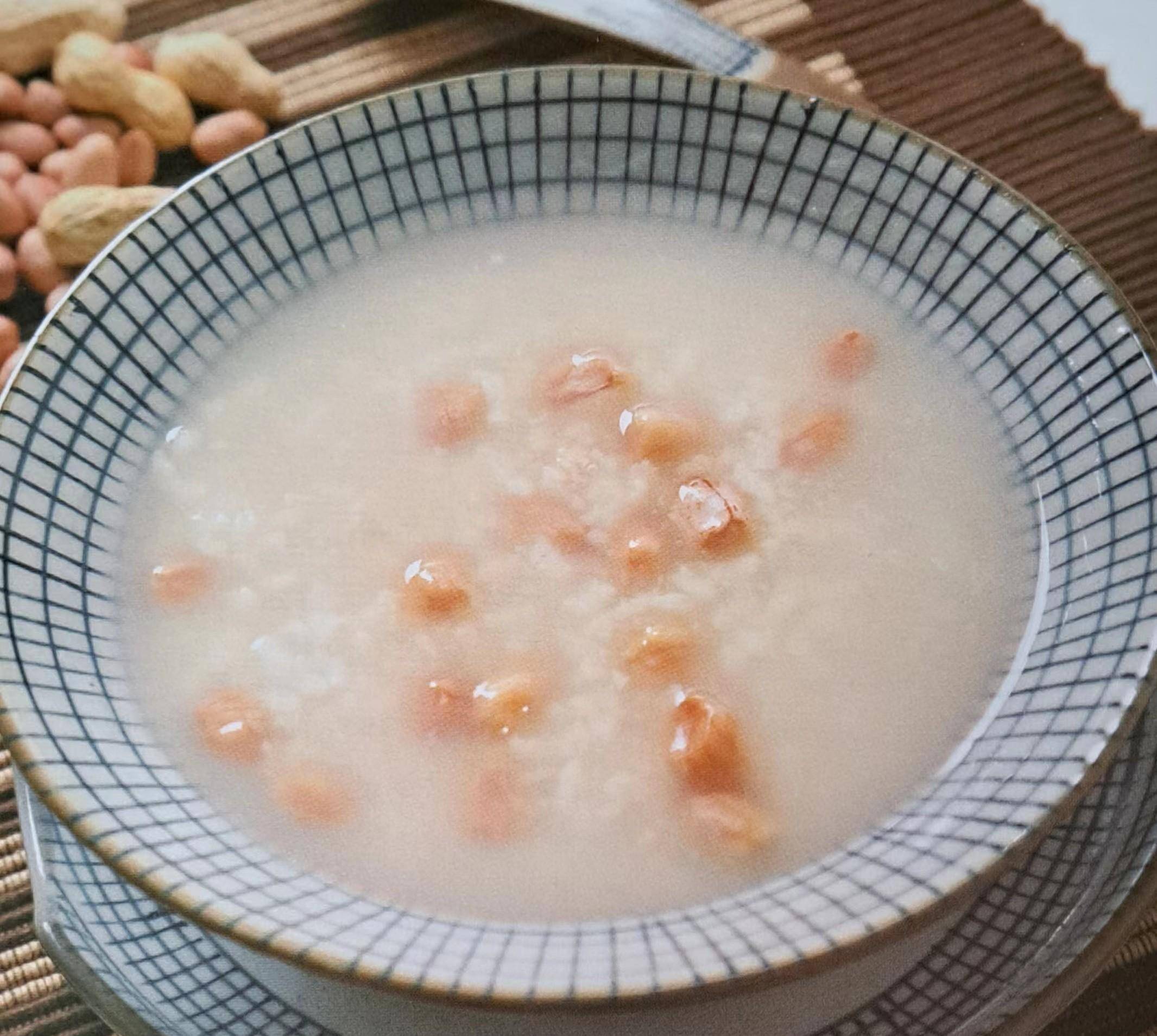 煮粥的时候加入这几样东西,保证你做的粥好喝到爆_大米_粉肠_花生