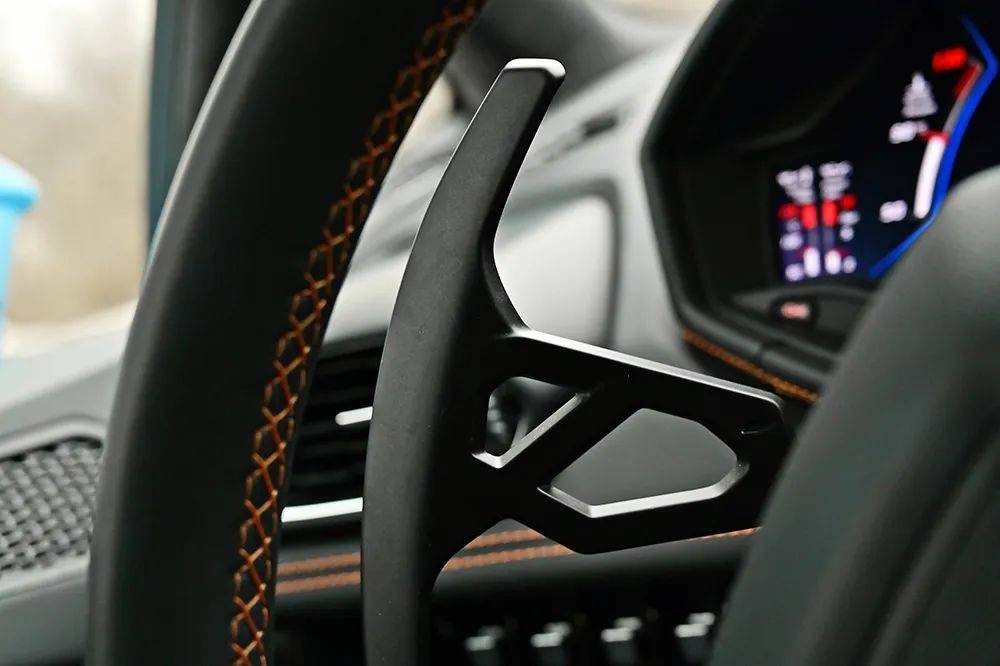 雪中驭牛 | 兰博基尼 huracan evo rwd_搜狐汽车_搜狐网