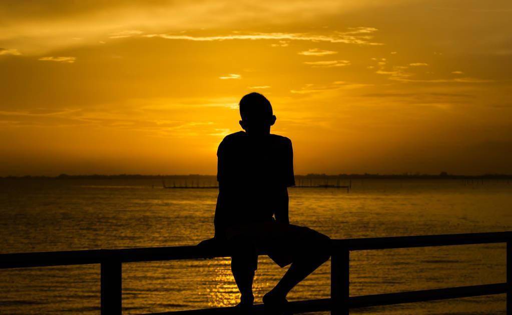 不过,千人有千面,就算你想隐忍,但身边也总免不了会遇着一些自私的人.