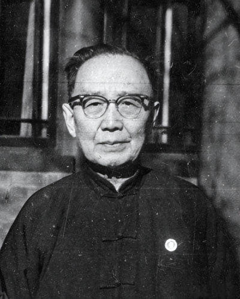 郭沫若:当代文学巨匠,可为什么有人极度讨厌他?_鲁迅_生活_日本