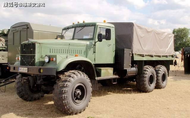 10×10重型军用卡车图片