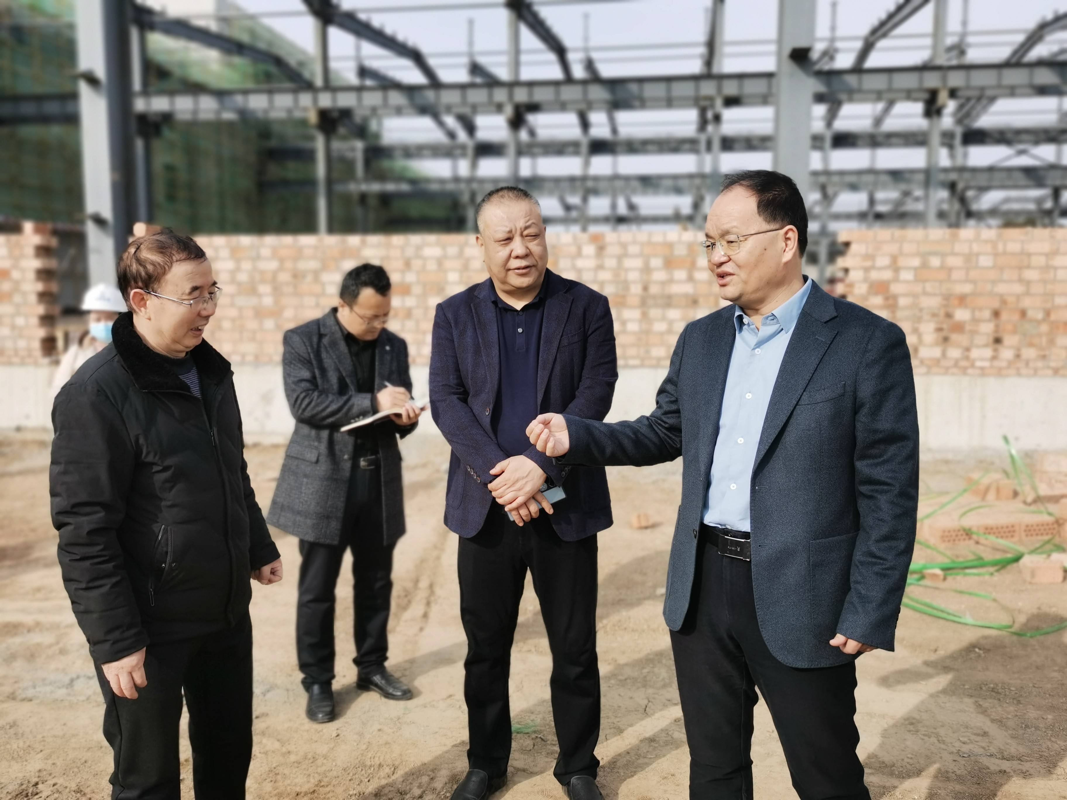宝鸡金台:薛建恩调研蟠龙新区项目建设