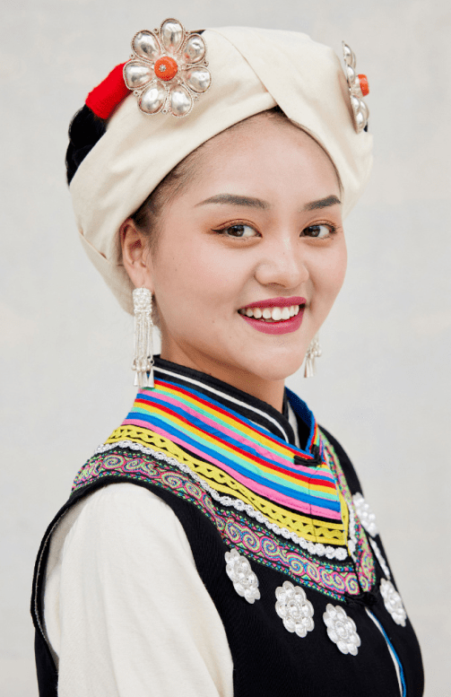 羌族_服饰_民族