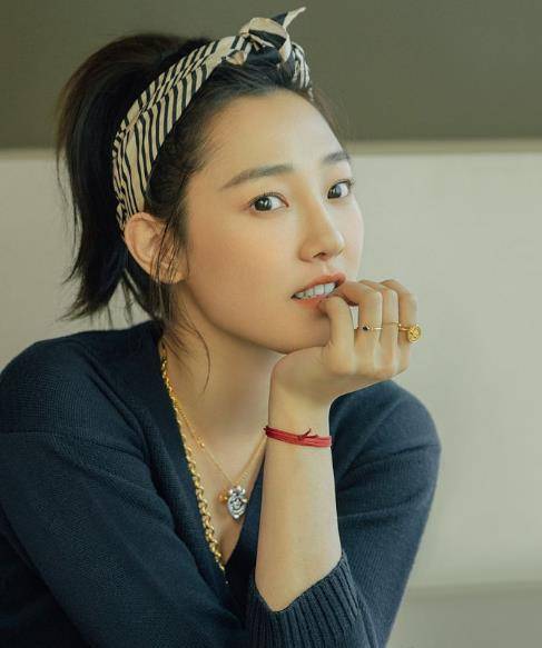 背锅多年后我们才读懂白百何:原来面对谩骂,最有力的回击是沉默