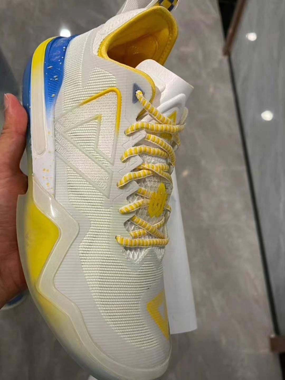 导致勇士队球星安德鲁-维金斯成为了国内粉丝口中人人喊打的"过街老鼠