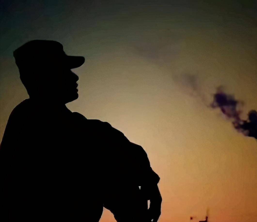 回家后,马志军一度心情低落,但又不忍心看到父母每天辛勤劳作的背影.