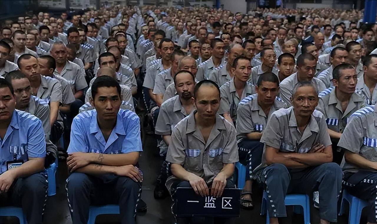 被判无期徒刑的人,每天都在监狱里做什么?