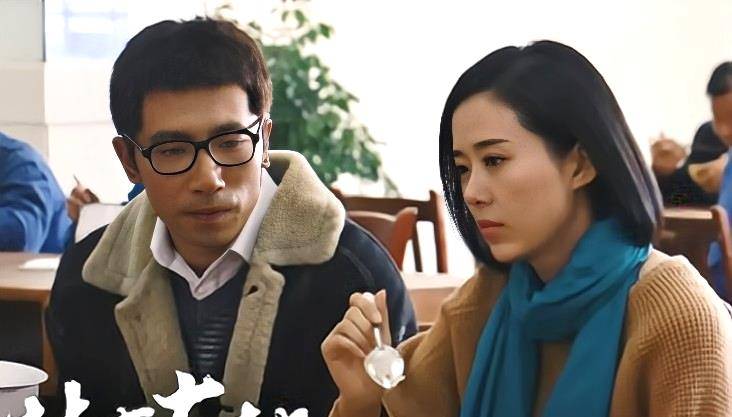 演员颜丹晨:嫁小4岁同行,44岁高龄生子,如今幸福美满