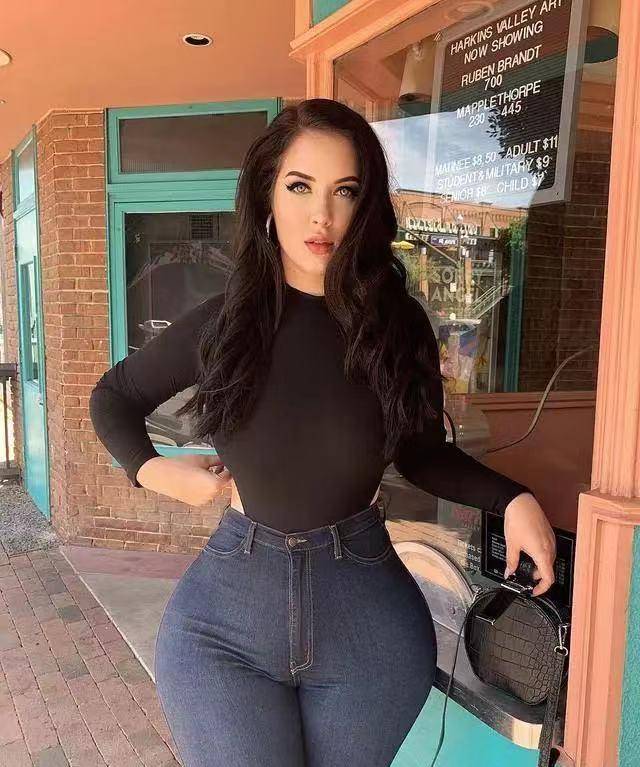 175斤大码模特,健身打造"葫芦"身材,夸张臀围惹人爱_训练_体重_女性